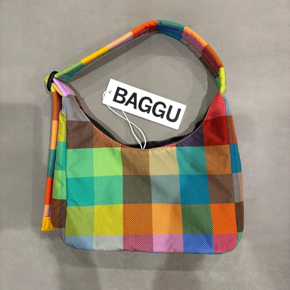 NWT Baggu Mini Shoulder bag in Madras - Picture 2 of 3